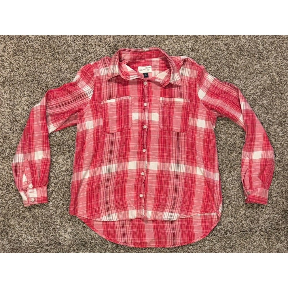 Universal Thread Flannel Plaid Long Sleeve Button Up Pink Women’s M
